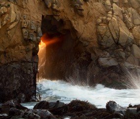 怀孕初期胸不涨奶头疼